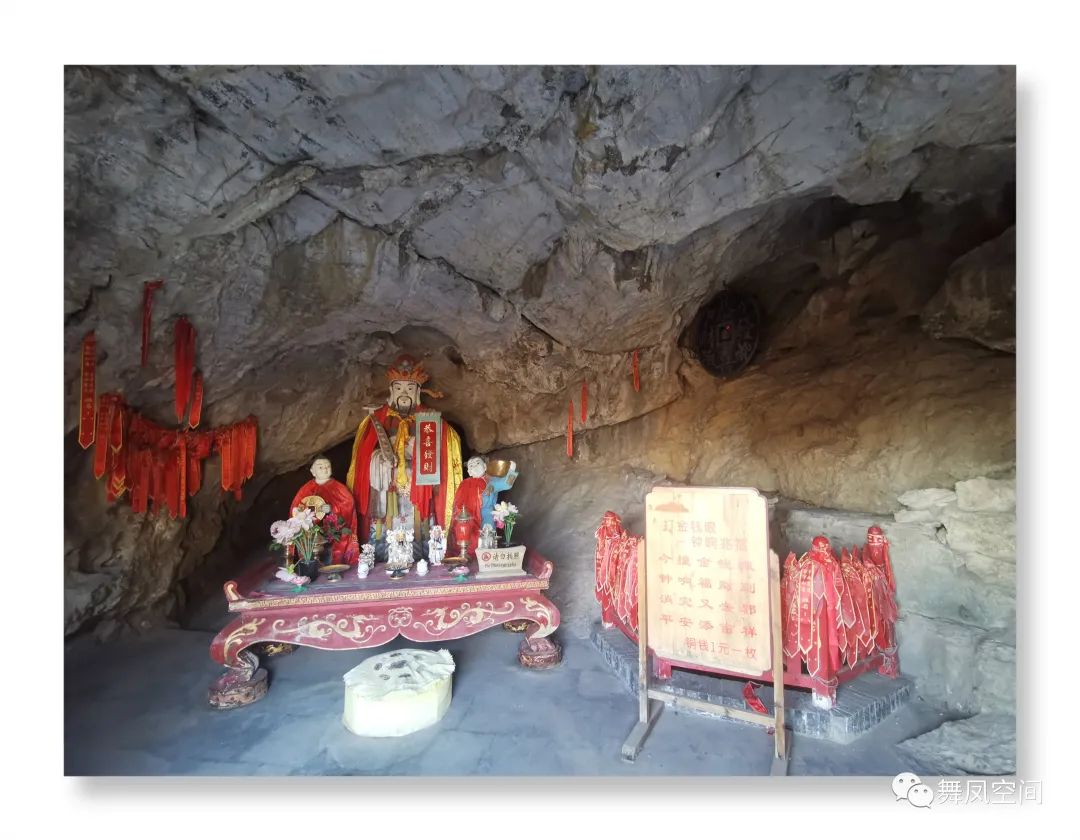 千灵山，北京西南第一崇山，春光无限